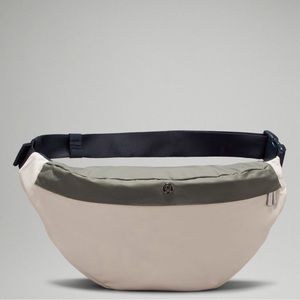NEW Lululemon 3.5 Large Belt Bag (cream, navy and sage)